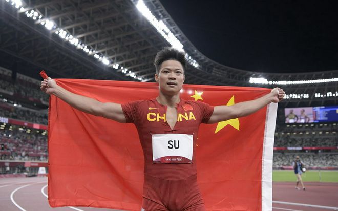 奥运赛场最让人血脉贲张的男子4x100米接力决赛将拉开大幕